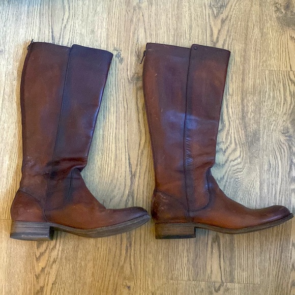 Frye Melissa Stud Back Zip - Picture 5 of 8